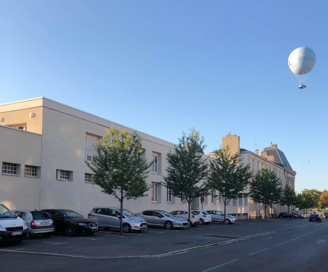 Appartement Aventure A Épernay Zewnętrze zdjęcie